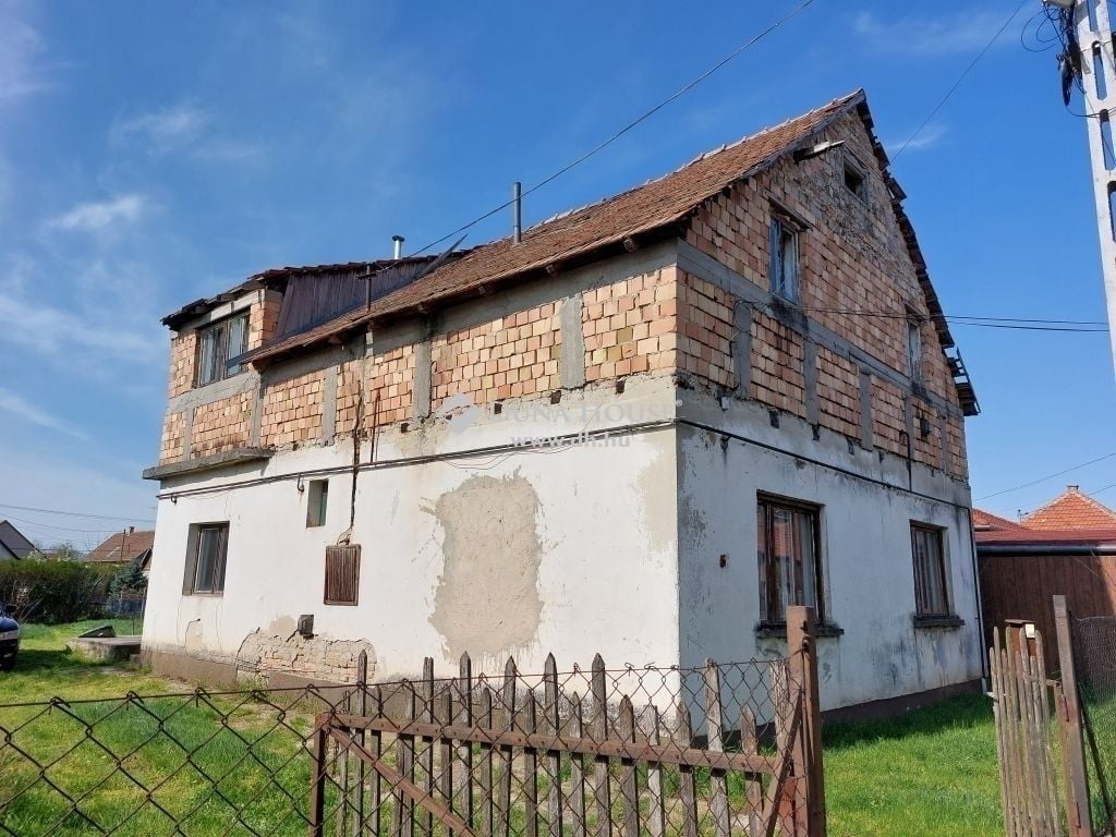 Property image Hét hálószobás Családi ház Maglód József Attila körút