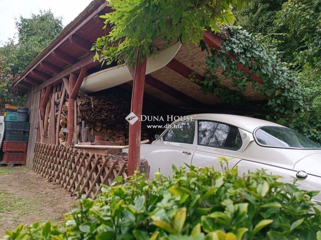 Property image Hét hálószobás Családi ház Lengyeltóti