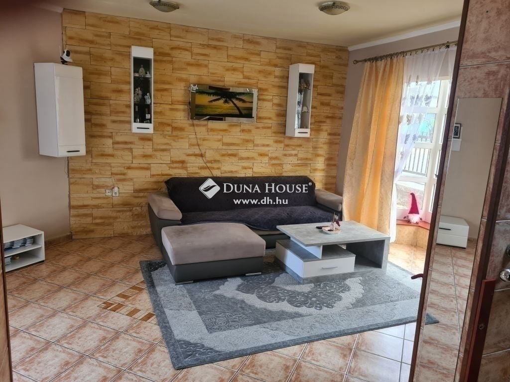 Property image Eladó Lakás Bartók Béla utca, Gyál