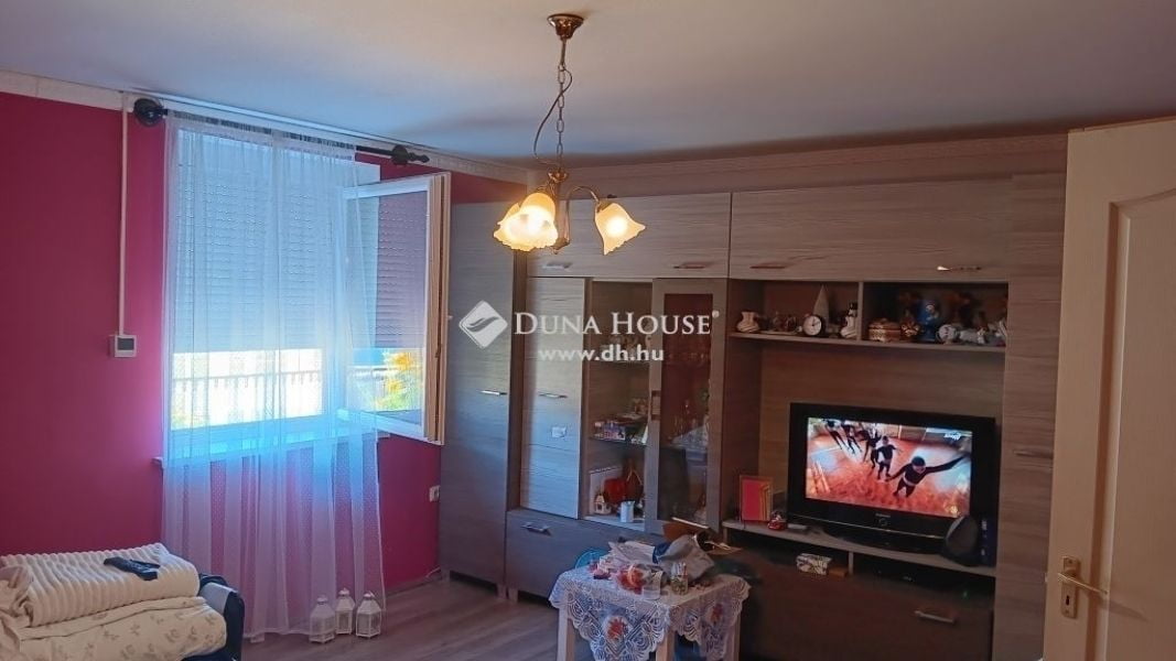 Property image Eladó Lakás Alkotmány utca, Isaszeg