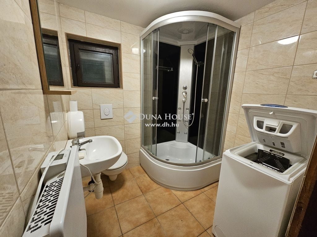 Property image Eladó Tanya Pest megye, Szigetmonostor