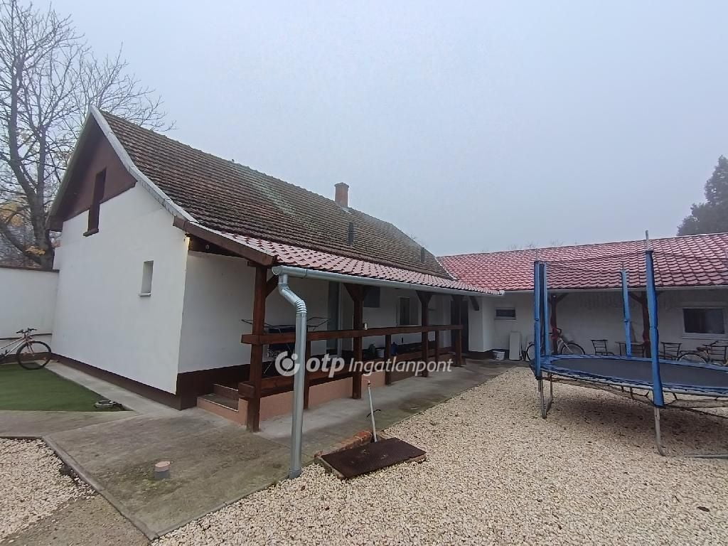 Property image Eladó Családi ház Csongrád megye, Csongrád