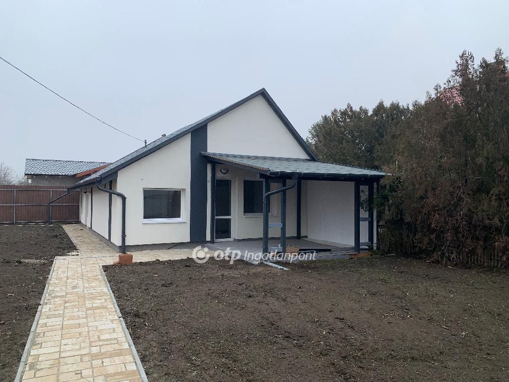 Property image Eladó Családi ház Jász-Nagykun-Szolnok megye, Szolnok