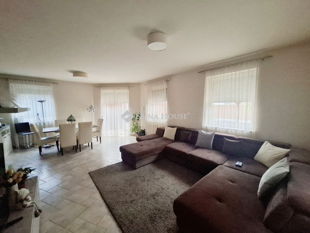 Property image Eladó Ikerház Pest megye, Nagytarcsa