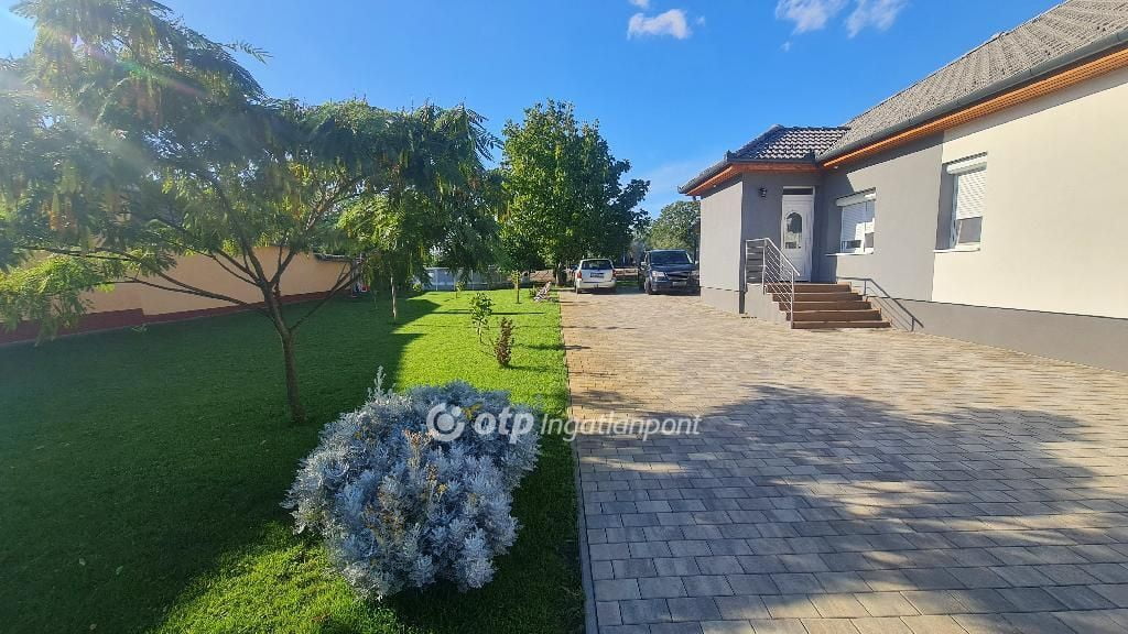 Property image Eladó Családi ház Heves megye, Tenk