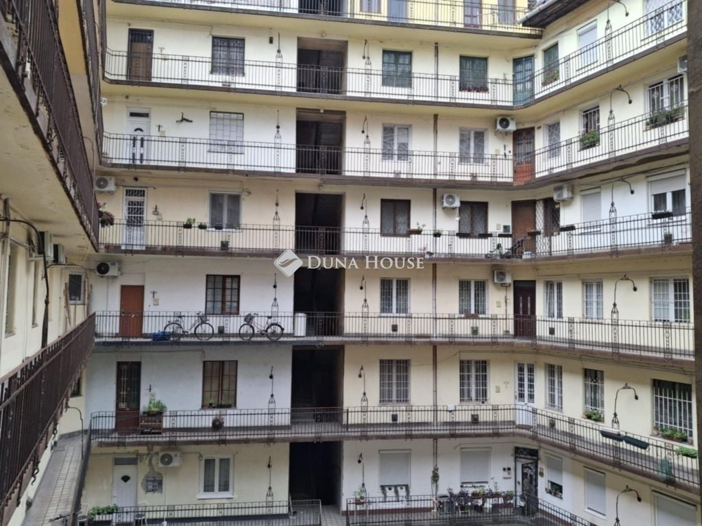 Property image Eladó Lakás IX. kerület, Mester utca, Budapest