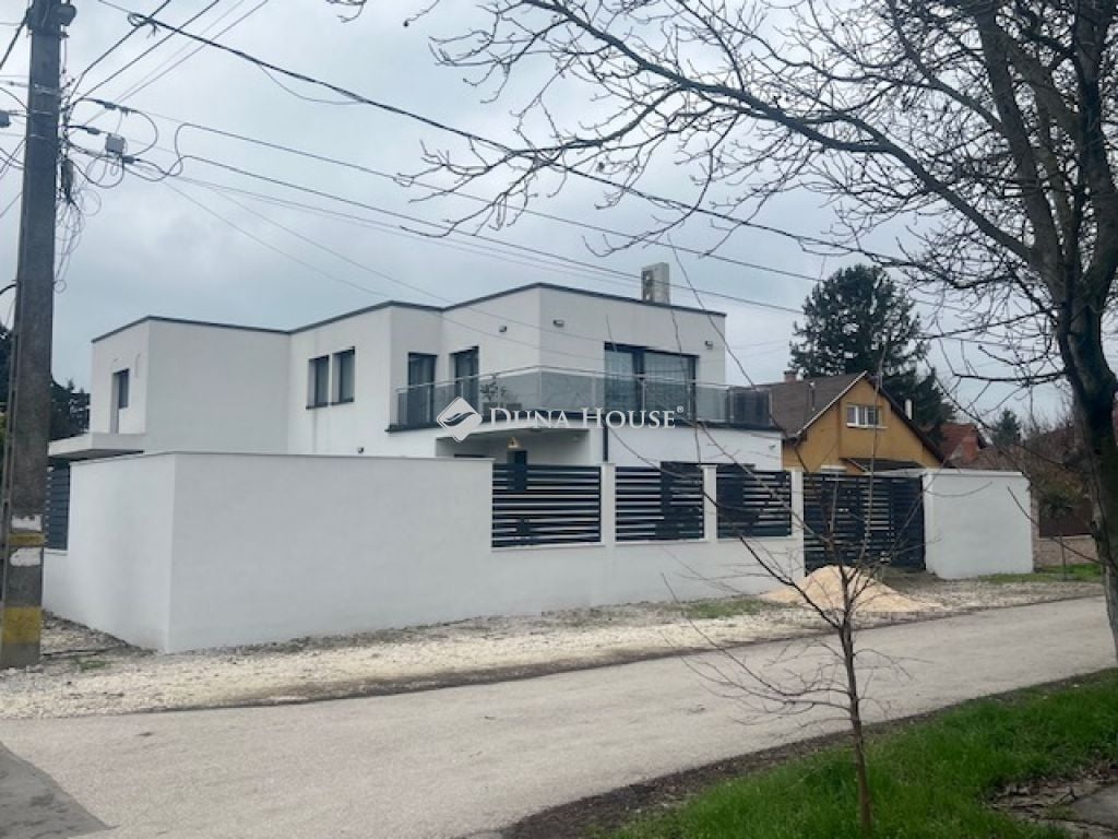 Property image Eladó Ikerház Pest megye, Százhalombatta
