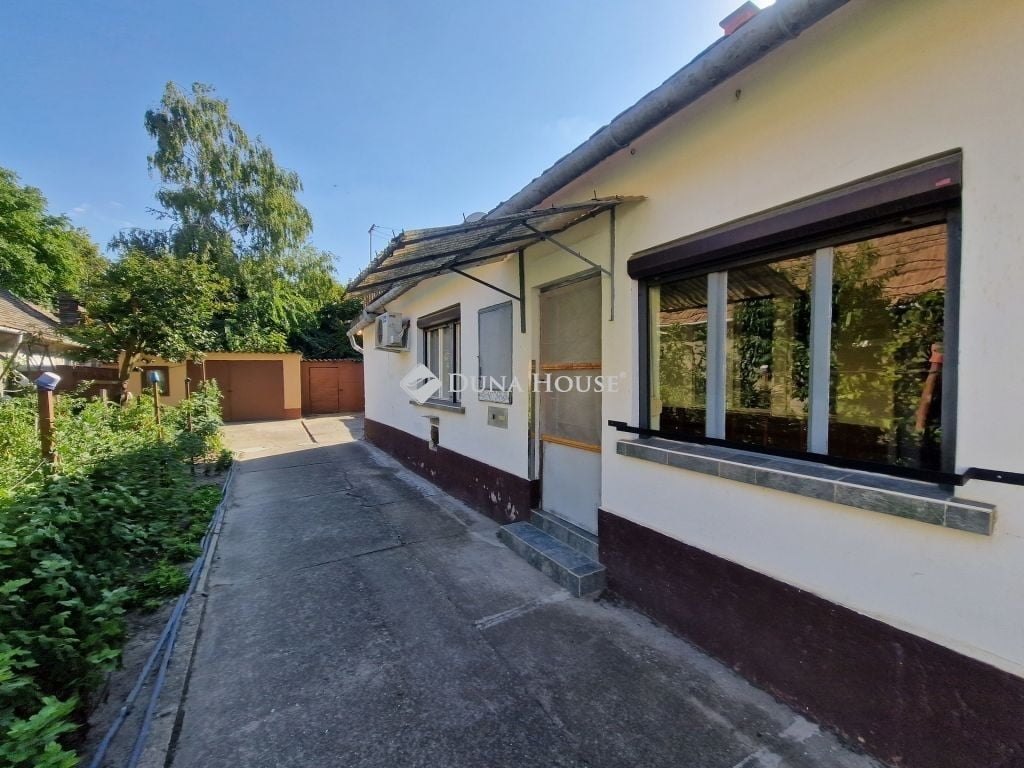 Property image Eladó Házrész Kádár utca, Baja