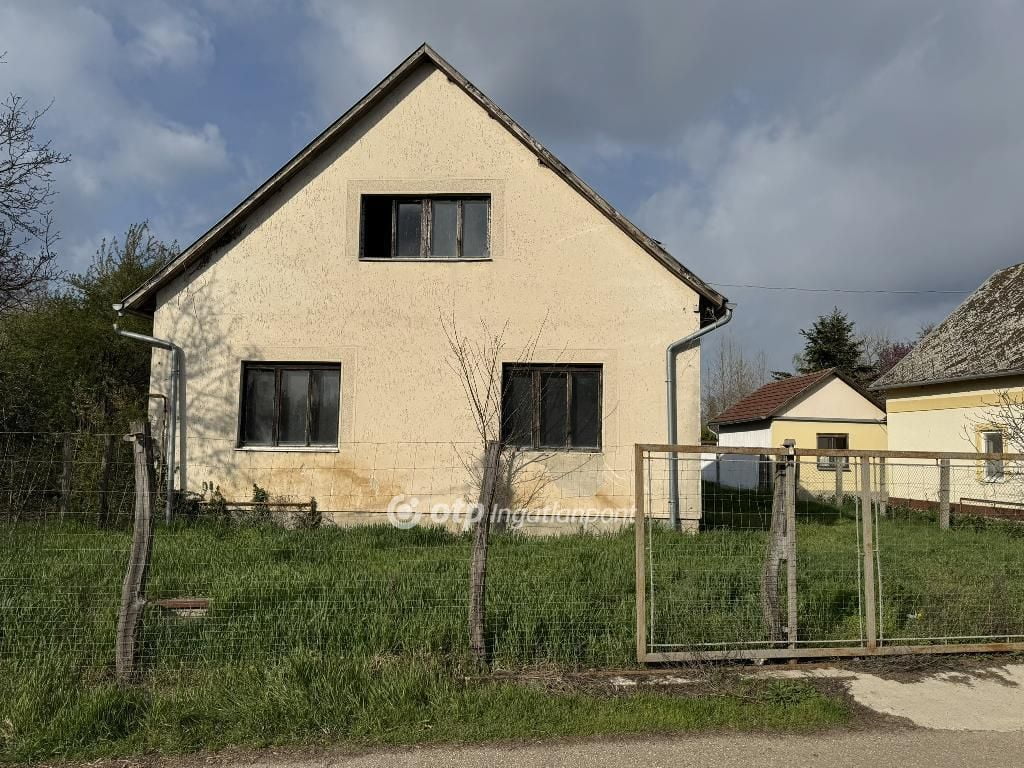 Property image Eladó Családi ház Jász-Nagykun-Szolnok megye, Tiszafüred