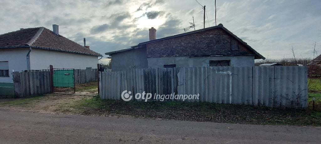 Property image Eladó Családi ház Jász-Nagykun-Szolnok megye, Tiszaföldvár