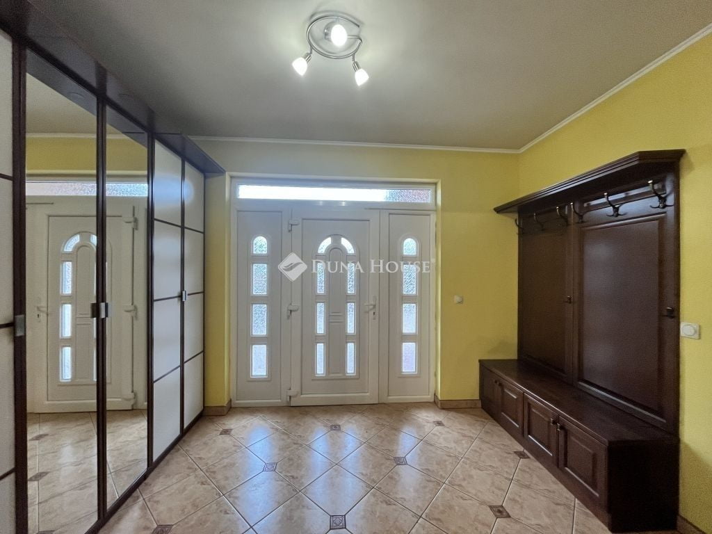 Property image Eladó Családi ház Alkotmány út, Mogyoród