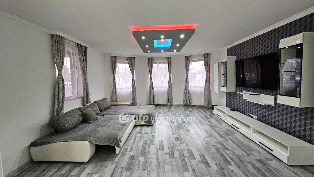 Property image Eladó Családi ház Fejér megye, Pusztaszabolcs