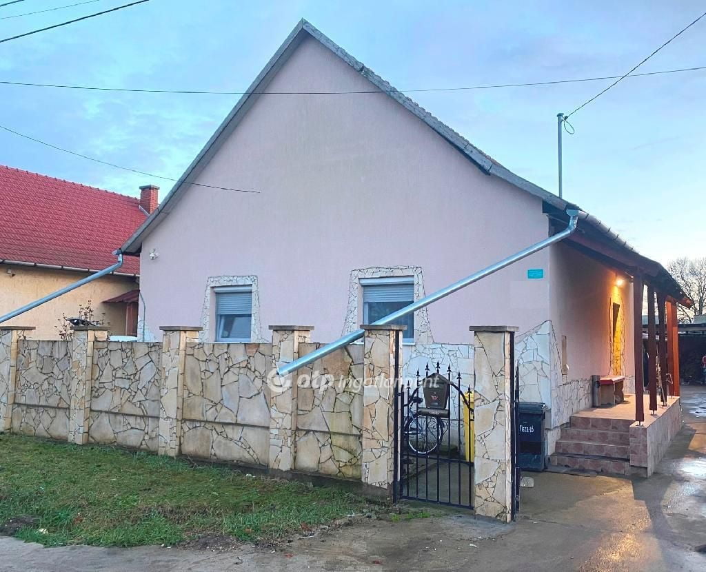 Property image Eladó Családi ház Jász-Nagykun-Szolnok megye, Tiszafüred