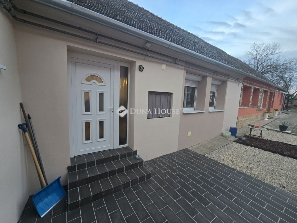 Property image Eladó Lakás Dózsa György út, Baja