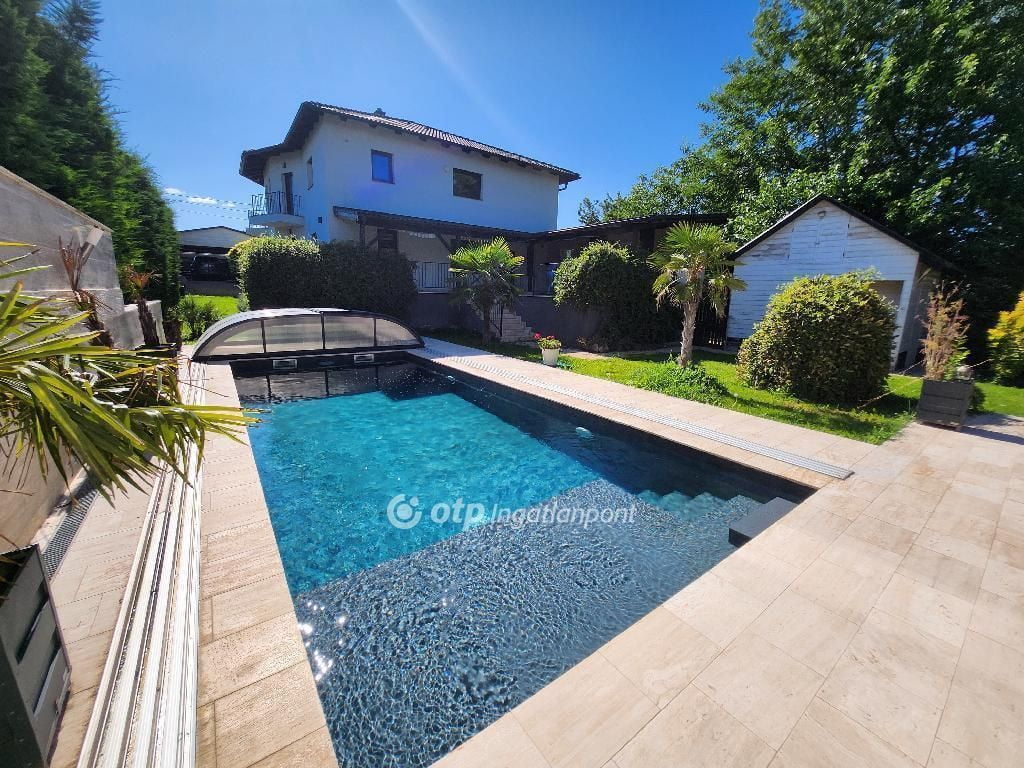 Property image Eladó Családi ház Pest megye, Érd