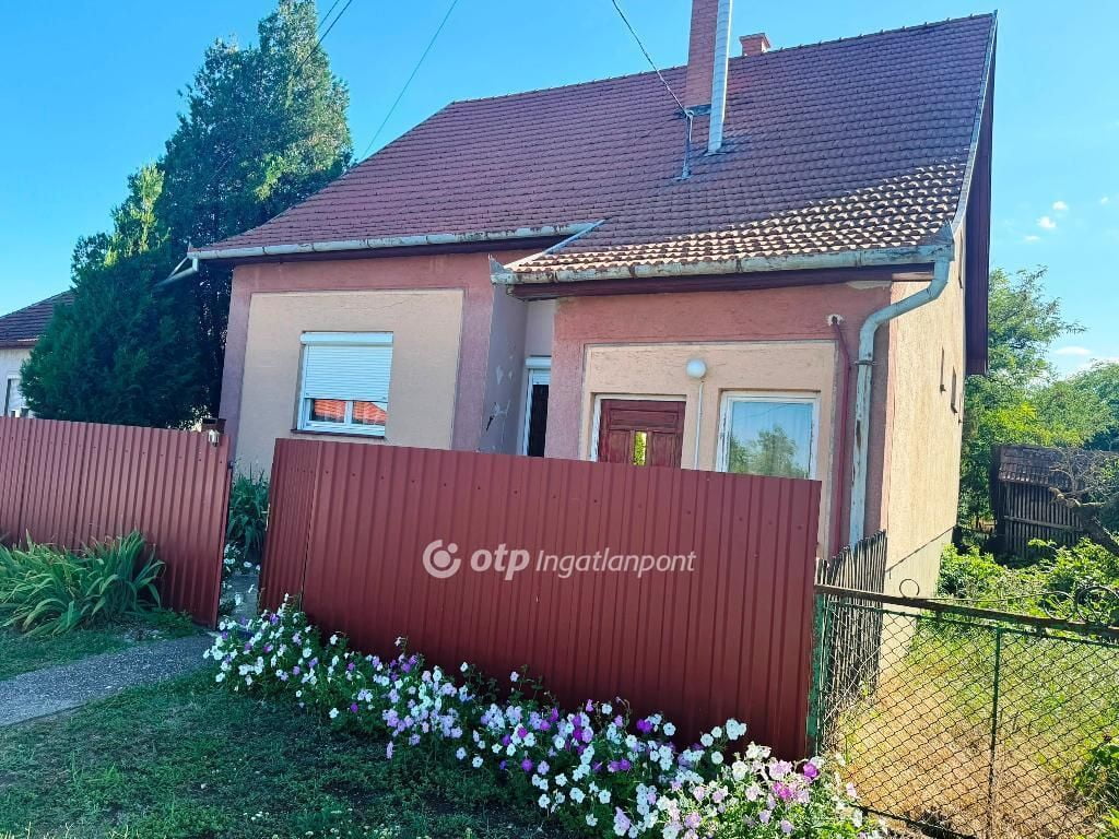 Property image Eladó Családi ház Heves megye, Poroszló