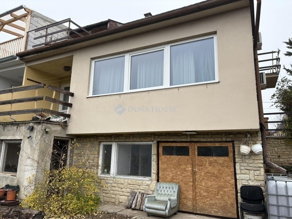 Property image Eladó Ikerház Ménesi utca, Göd