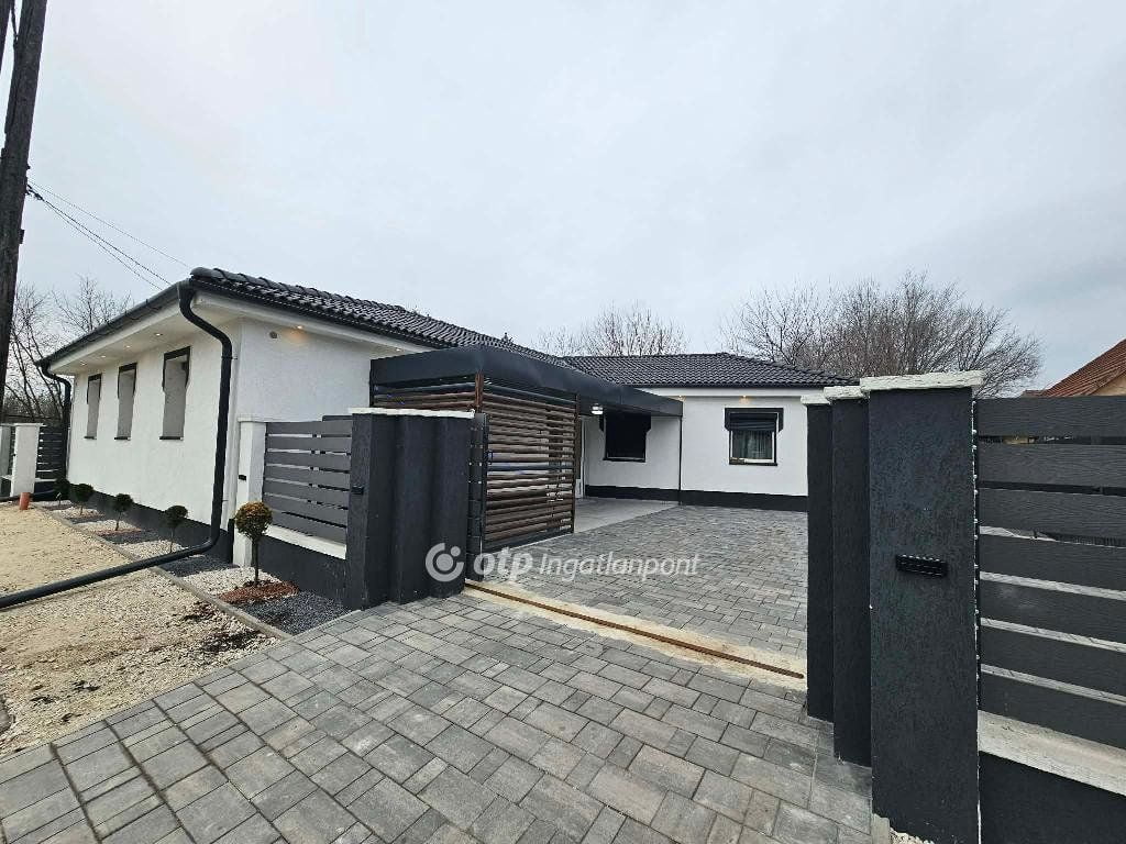 Property image Eladó Családi ház Jász-Nagykun-Szolnok megye, Szolnok