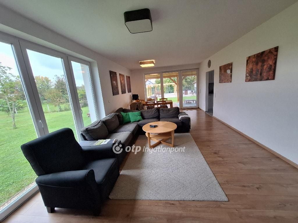 Property image Eladó Családi ház Őzike utca, Máriakálnok