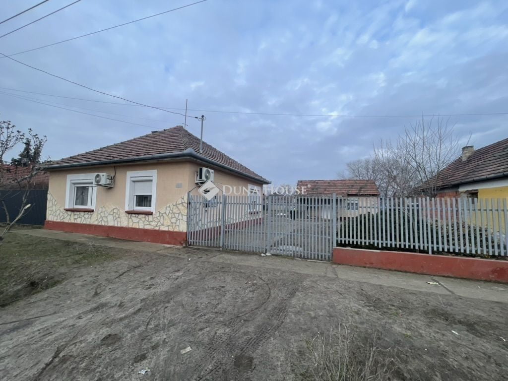 Property image Eladó Családi ház Bács-Kiskun megye, Lajosmizse