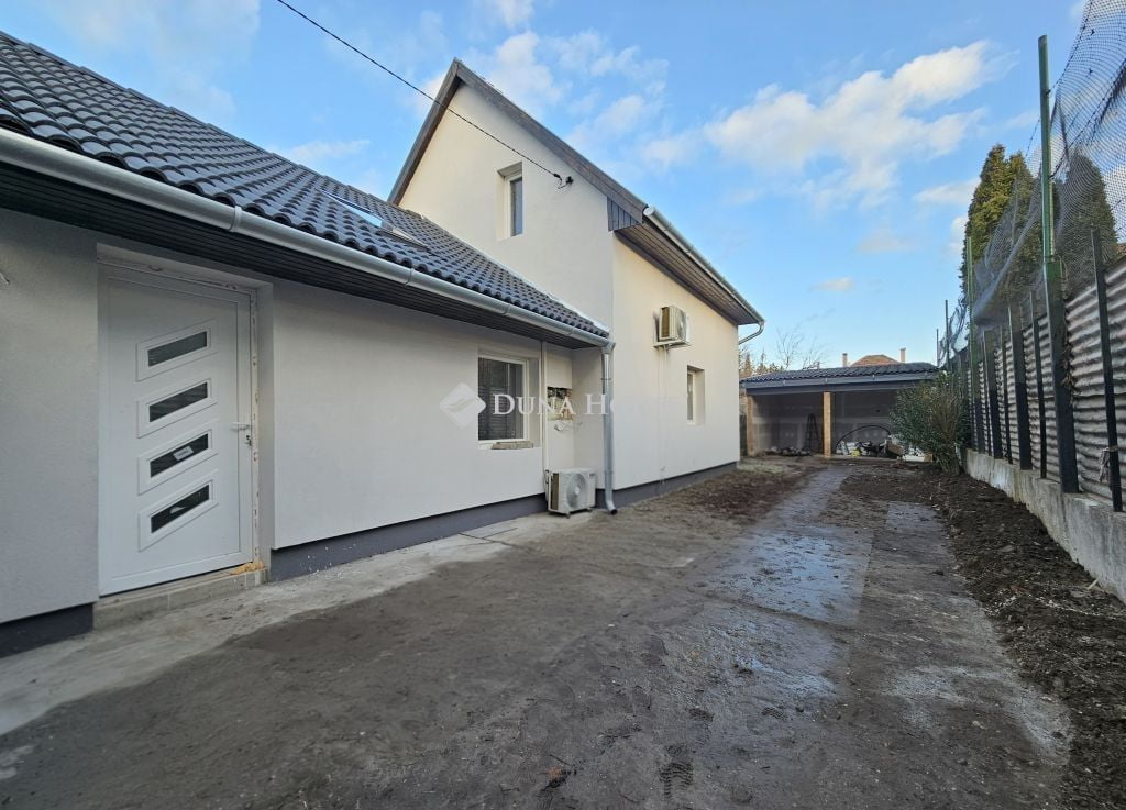 Property image Eladó Ikerház Pest megye, Fót