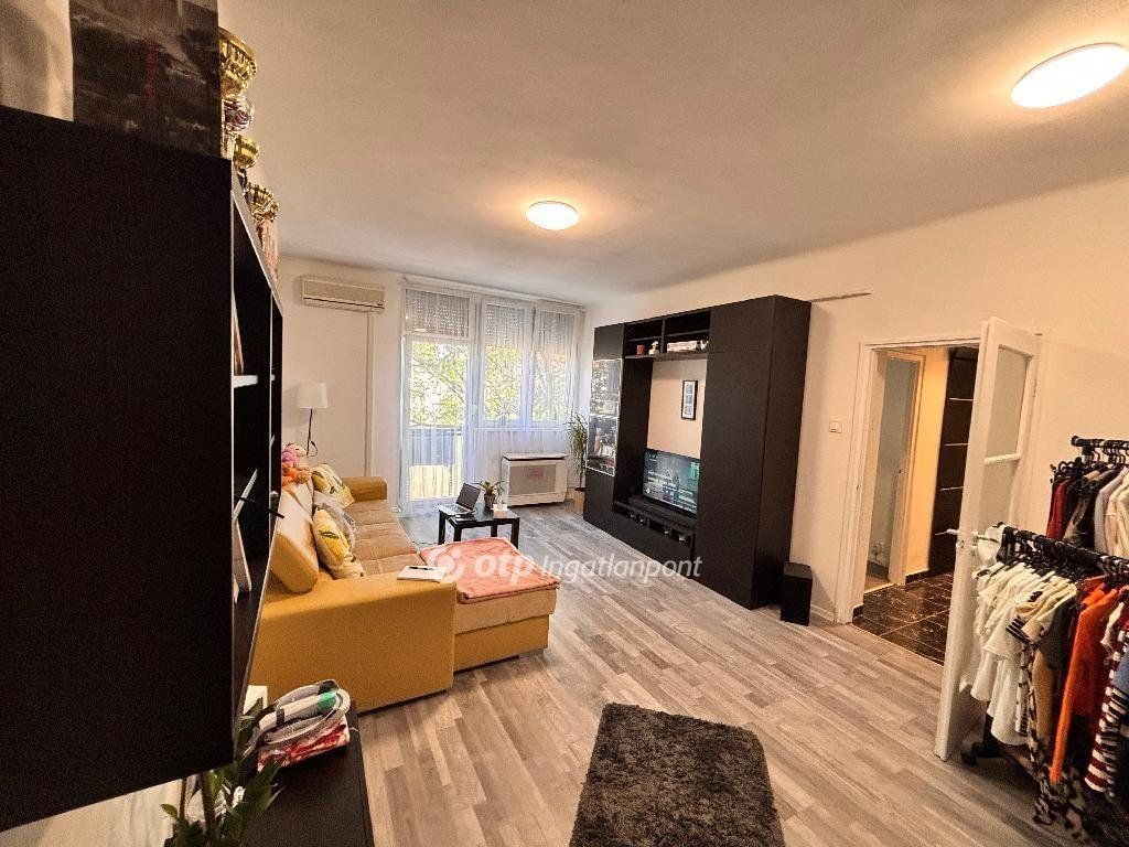 Property image Eladó Lakás Jász-Nagykun-Szolnok megye, Szolnok