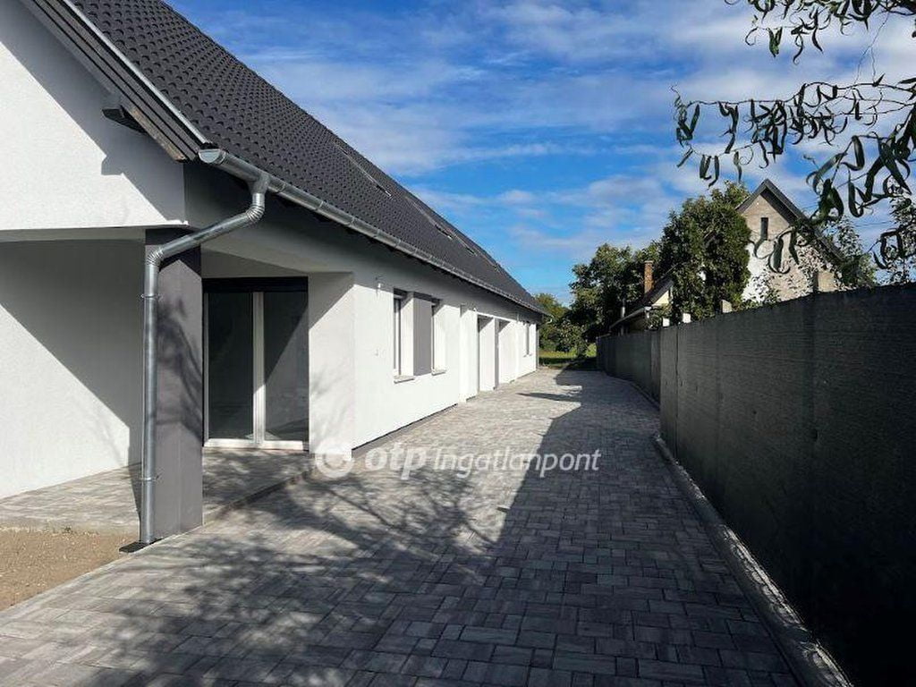 Property image Eladó Ikerház Pest megye, Ráckeve